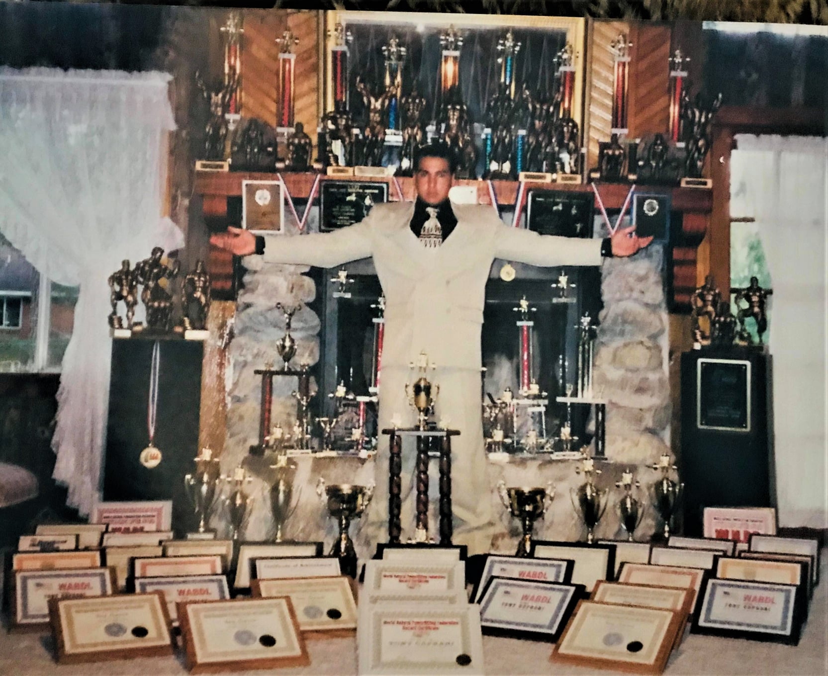 Tony Caprari